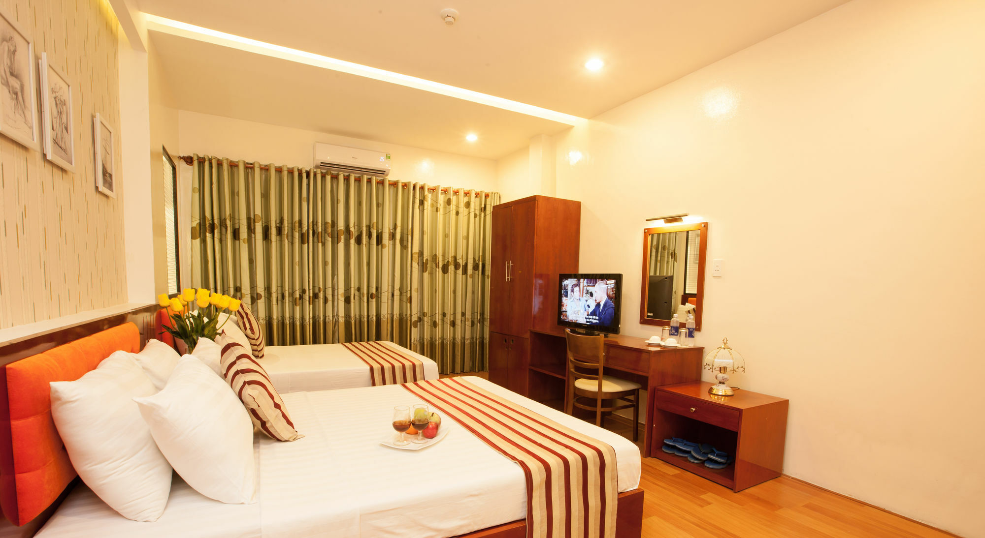 Saigon Crystal Hotel Ho Chi Minh City Bagian luar foto